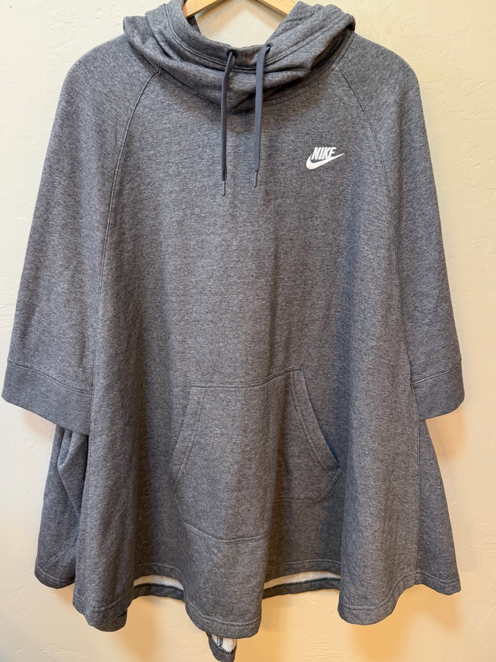 Nike Poncho Hoodie Gray Womens Size Large Hooded Athleisure Sportswear